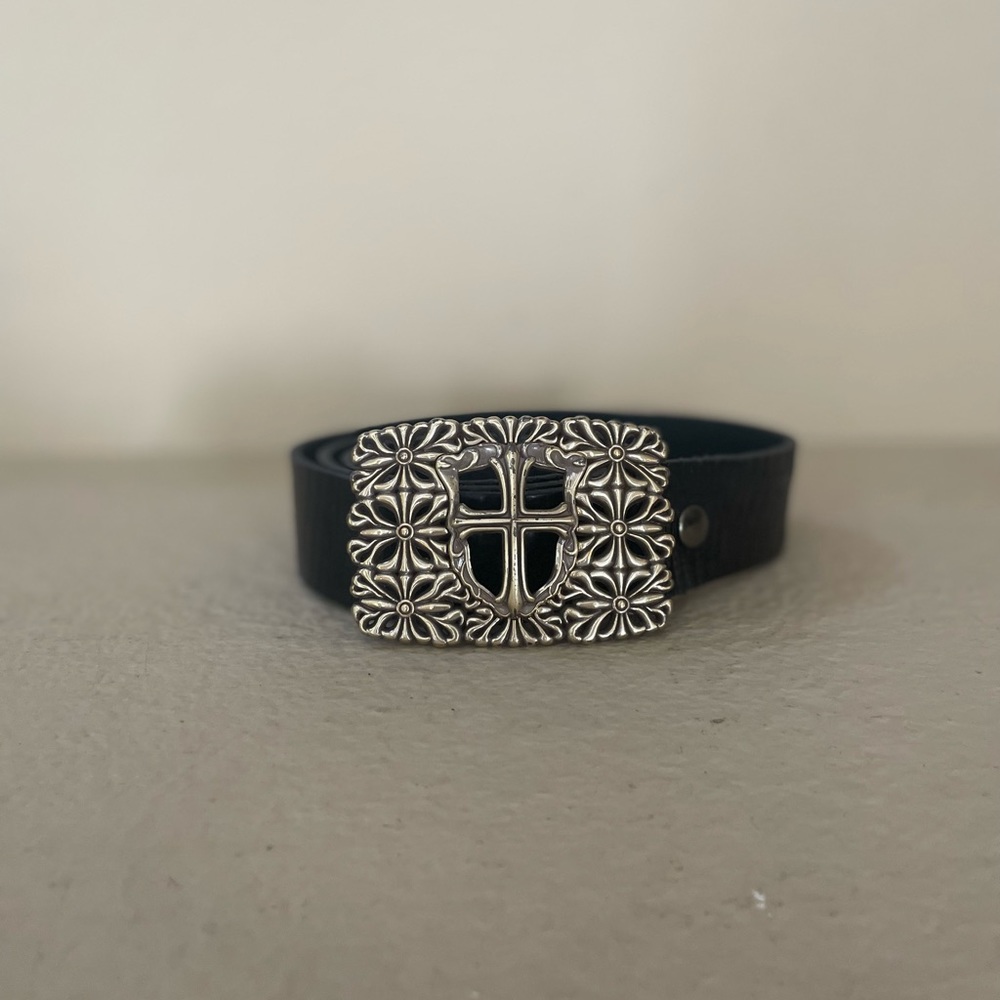 Rocker Style Belt. The belt is made of Italian blue textured leather.